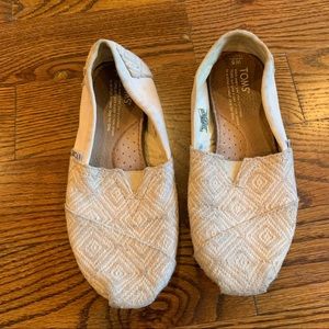 Toms white slip ons size 5